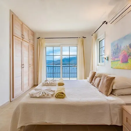 Marley, Sea View, 4 Bedroom, Private Pool Villa *