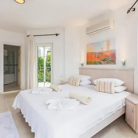 Marley, Sea View, 4 Bedroom, Private Pool Villa *
