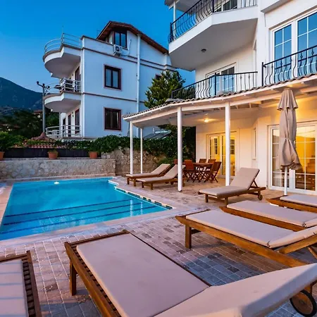 Villa Marley, Sea View, 4 Bedroom, Private Pool *