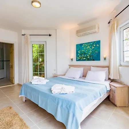 Villa Marley, Sea View, 4 Bedroom, Private Pool *